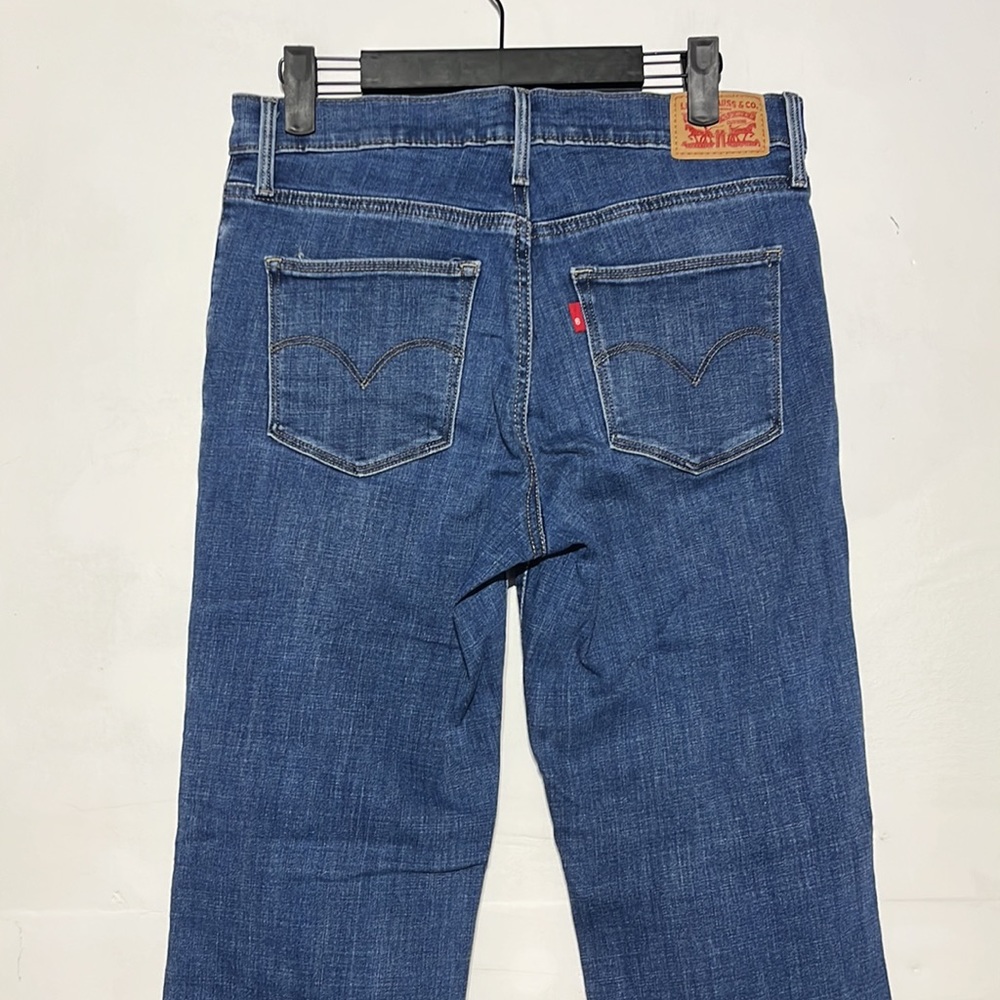 Levi's Slimming Straight Frayed Hem Medium Wash Denim Jeans Size 29 - Picture 8 of 11